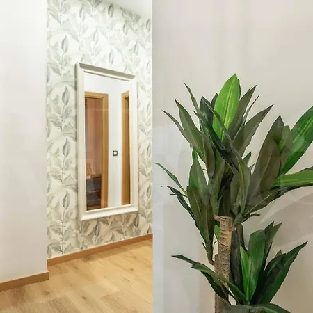 Apartment Relaxing With Parking In The Center By Rems Málaga